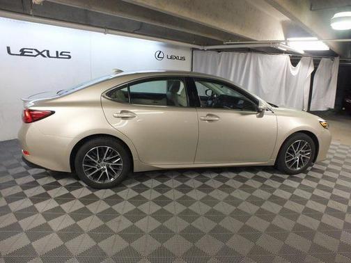 2016 Lexus ES 350 Base