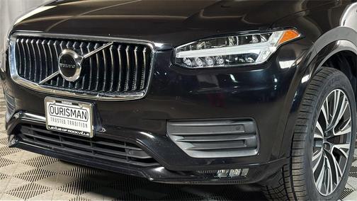 2020 Volvo XC90 T6 Momentum