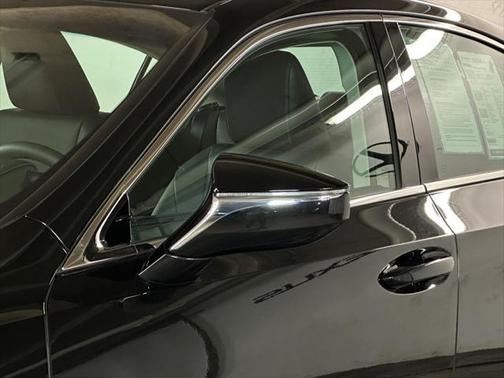 2022 Lexus ES 350 Base