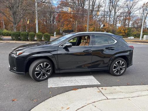 2023 Lexus UX 250h Base