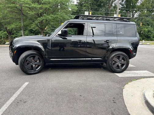 Santorini Black Metallic 2024 Land Rover Defender 110 P400 X-Dynamic SE