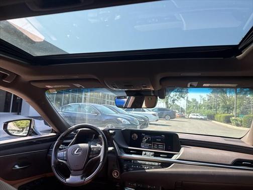 2019 Lexus ES 350 Base