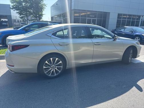 2019 Lexus ES 350 Base