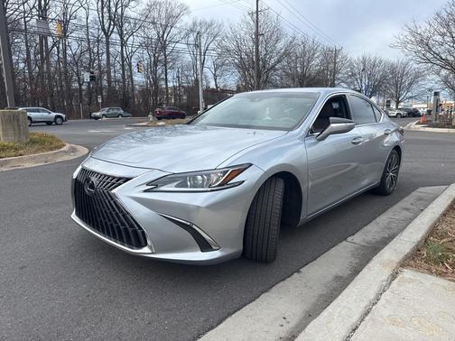 2022 Lexus ES 350 Base