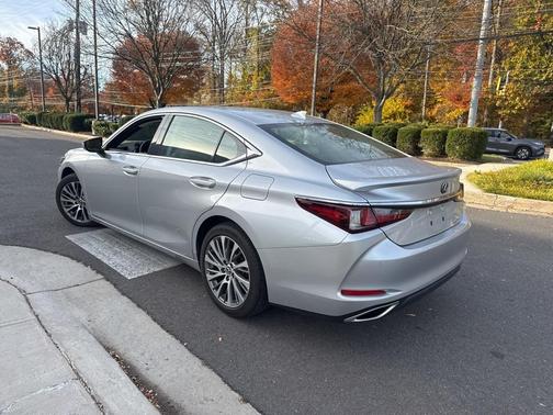 2021 Lexus ES 350 Base