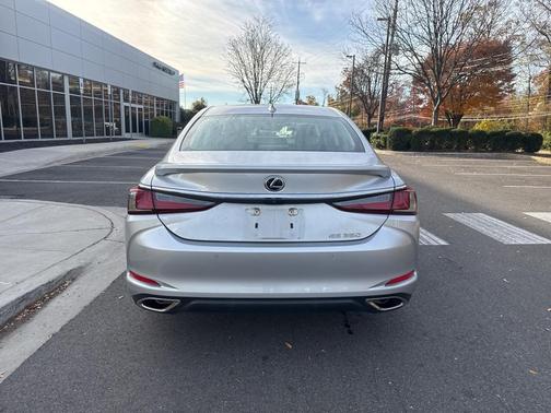 2021 Lexus ES 350 Base