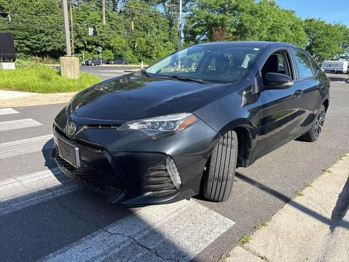Black Sand Pearl 2017 Toyota Corolla SE