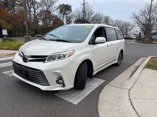 2018 Toyota Sienna Limited