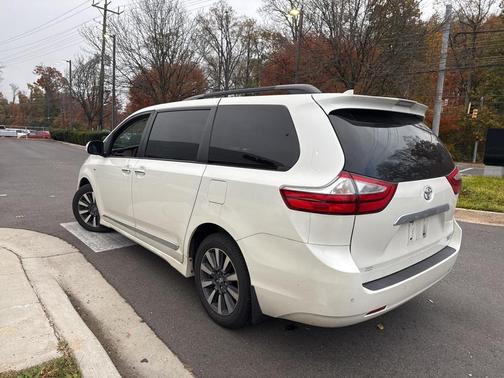 2018 Toyota Sienna Limited