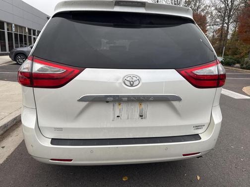 2018 Toyota Sienna Limited