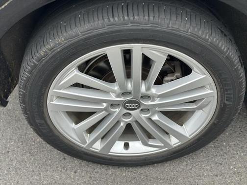 2019 Audi Q5 2.0T Premium Plus