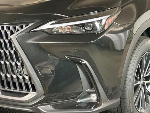 2025 Lexus NX 350h Premium