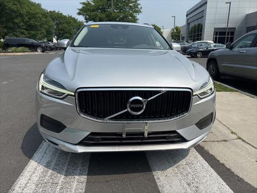 2019 Volvo XC60 T5 Momentum