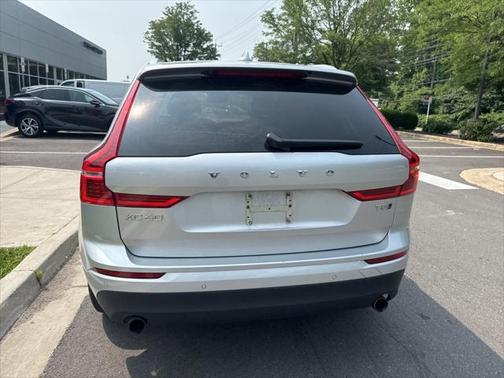 2019 Volvo XC60 T5 Momentum