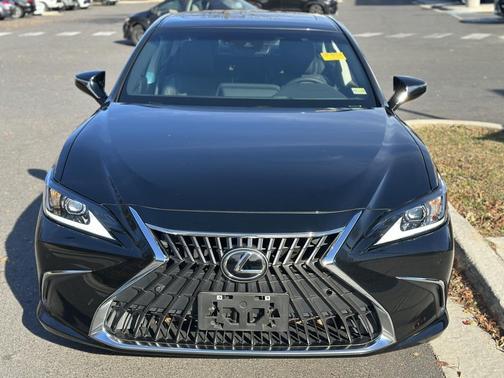 2022 Lexus ES 350 Base