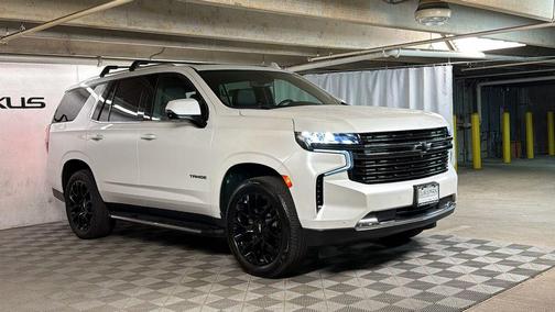 Iridescent Pearl Tricoat 2022 Chevrolet Tahoe LT