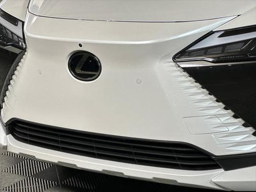 2025 Lexus RZ 450e Premium