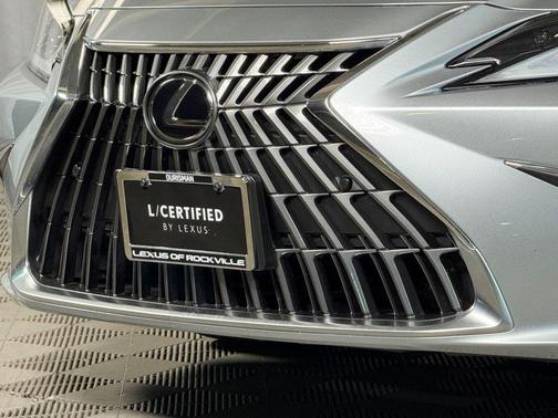 2023 Lexus ES 350 Base