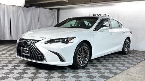 2025 Lexus ES 300h Ultra Luxury