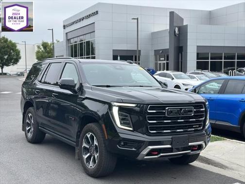 2025 GMC Yukon 4WD AT4