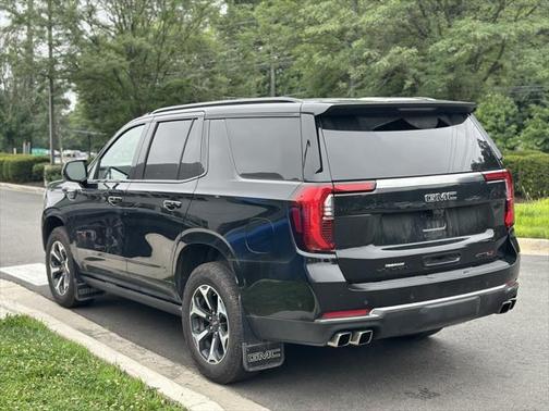 2025 GMC Yukon 4WD AT4