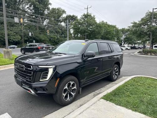 2025 GMC Yukon 4WD AT4