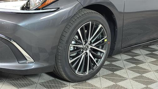 2025 Lexus ES 350 Base