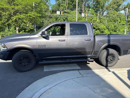 Granite Crystal Metallic Clearcoat 2018 RAM 1500 Rebel