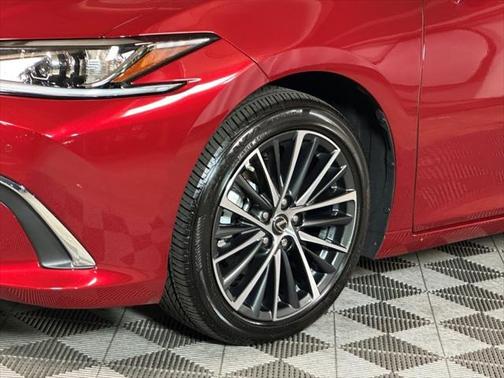 2025 Lexus ES 350 Base