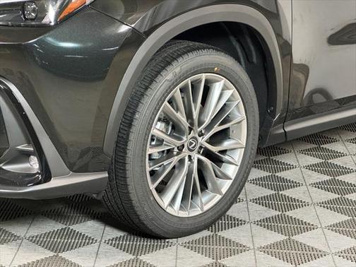 2025 Lexus NX 350h Premium