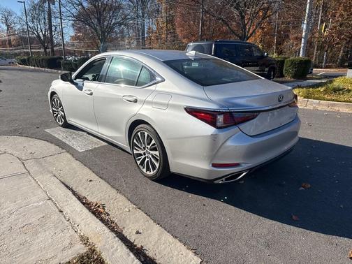 2019 Lexus ES 350 Base