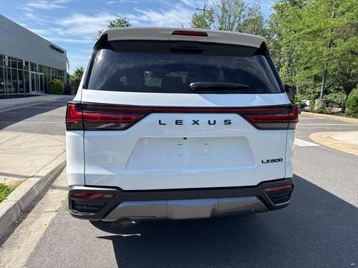 Eminent White Pearl 2026 Lexus LX 600 Luxury
