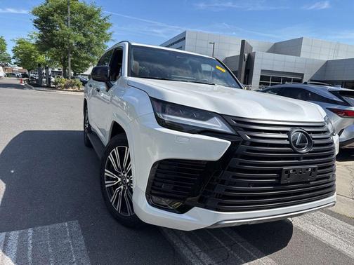 Eminent White Pearl 2026 Lexus LX 600 Luxury