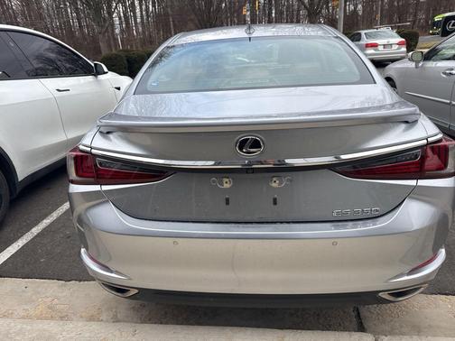 2023 Lexus ES 350 Base