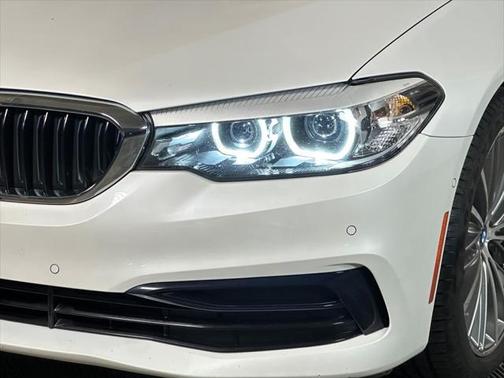 2019 BMW 530e xDrive iPerformance