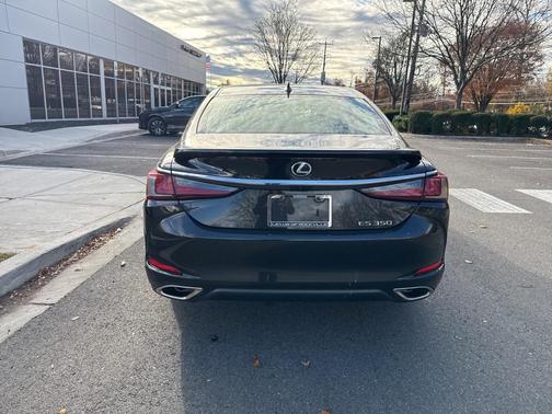 2024 Lexus ES 350 Base