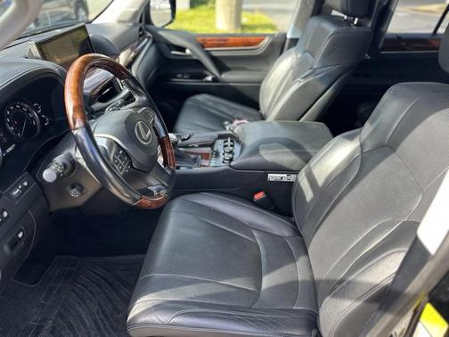2017 Lexus LX 570 Base