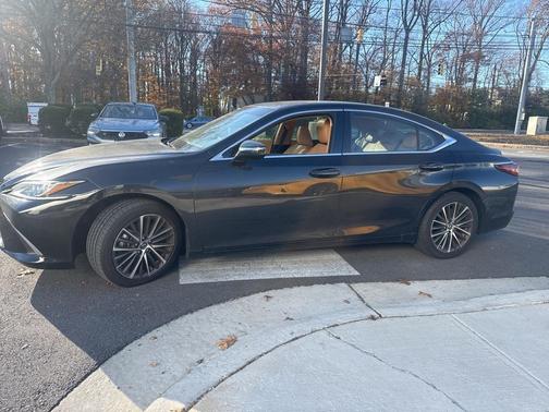 2024 Lexus ES 350 Base