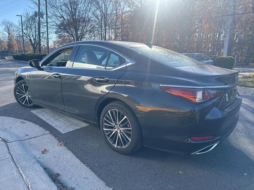 2024 Lexus ES 350 Base