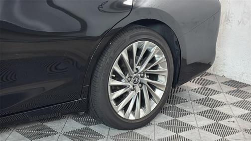 2023 Lexus ES 300h Luxury