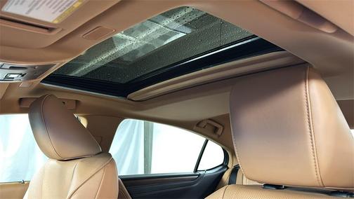 2023 Lexus ES 300h Luxury