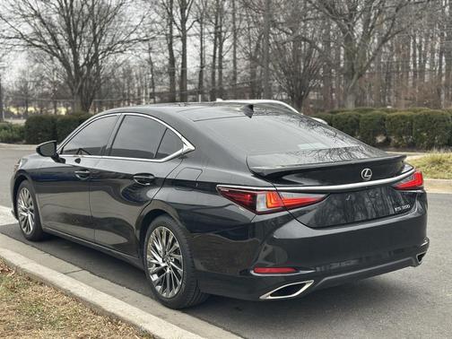 2024 Lexus ES 350 Ultra Luxury