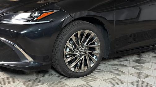 2024 Lexus ES 350 Ultra Luxury