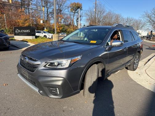 2022 Subaru Outback Touring XT