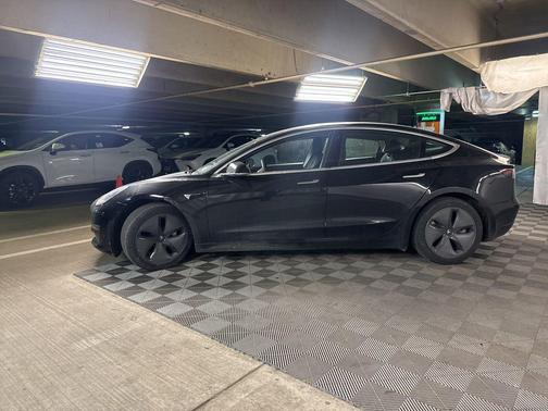 2020 Tesla Model 3 Standard Range