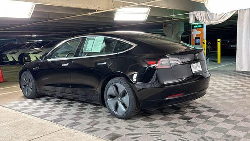 2020 Tesla Model 3 Standard Range