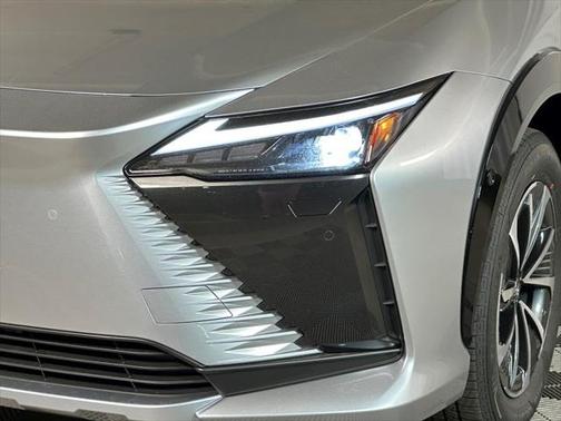 2025 Lexus RZ 450e Premium