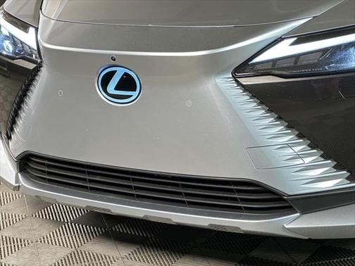 2025 Lexus RZ 450e Premium