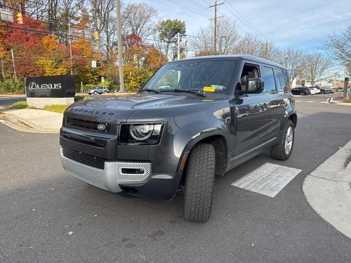 2024 Land Rover Defender 110 P500 SE