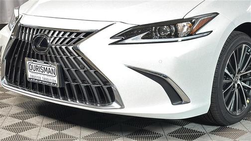 2025 Lexus ES 350 Base